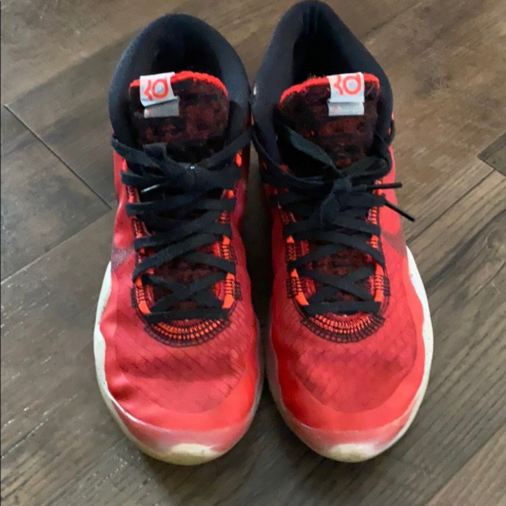 Nike KD12 basketball shoes